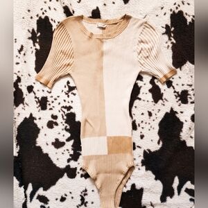 "FREE PEOPLE" WOMEN'S PATCHWORK BODYSUIT - BEIGE